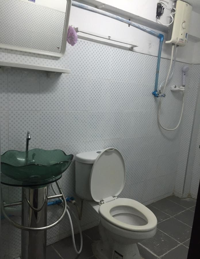 Q6 At 6 Hostel Bangkok Kültér fotó