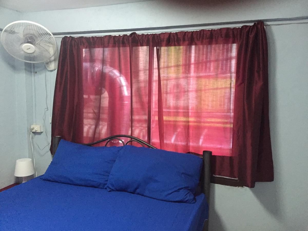 Q6 At 6 Hostel Bangkok Kültér fotó
